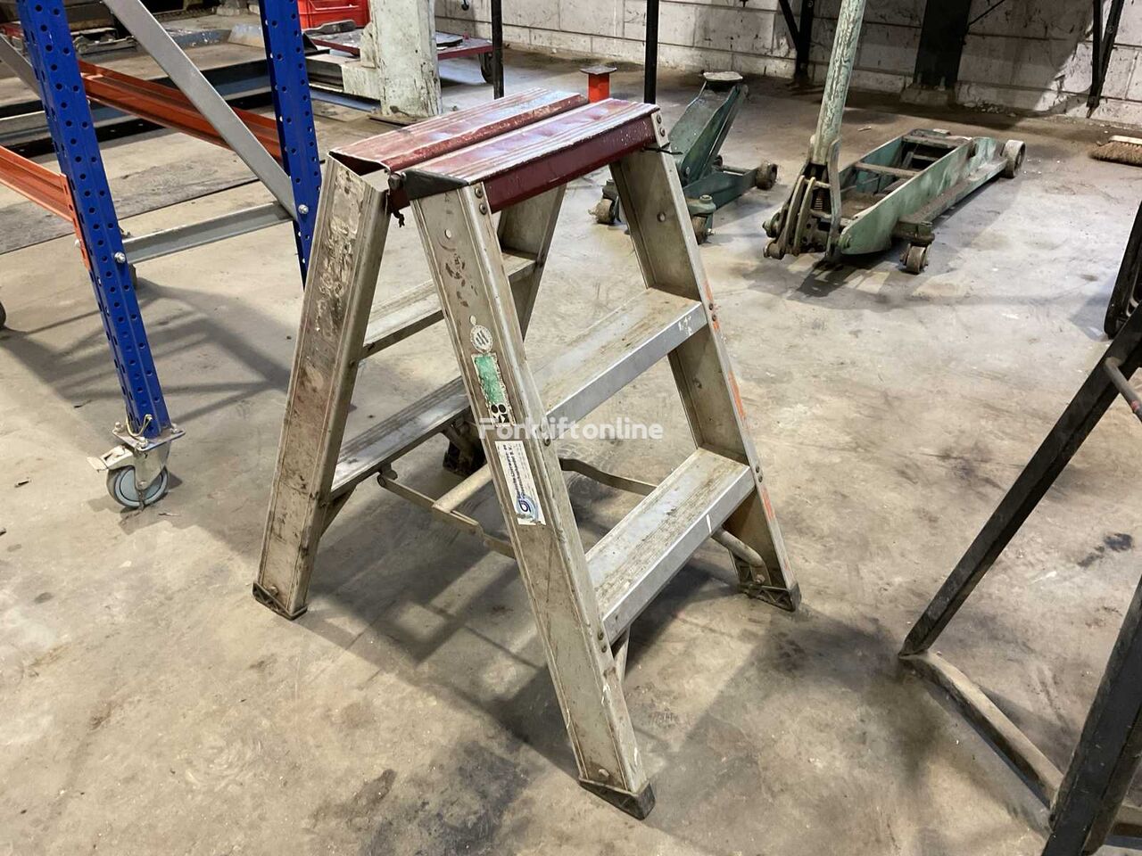 Altrex Trap warehouse ladder